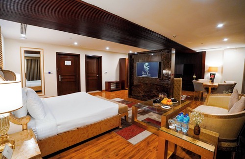 Lahore Hotel | Nine Tree Luxury Hotel & Suites