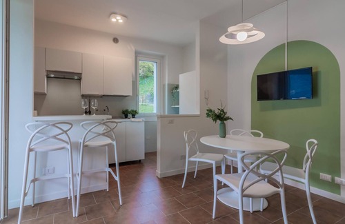 Lezzeno Apartamento | Ninfea Apartments by Wonderful Italy - Fern