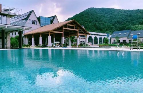 Ningbo Hotel | Ningbo Half Mountain Water Resort