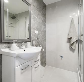 Pila Apartamento | Niron Apartament Dom z Papieru Sztokholm