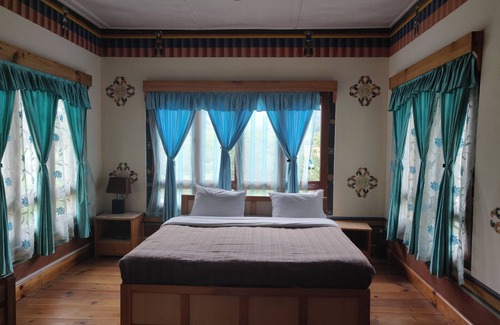 Paro Hotel | Nirvana Lodge