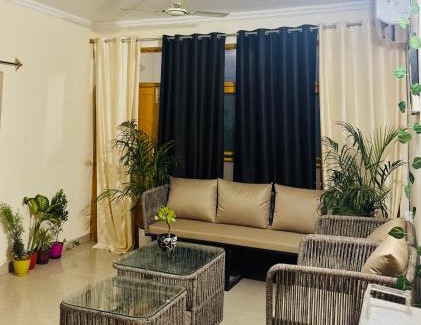Jammu Apartamento | Nirvana Stays Cozy 3BHK Home