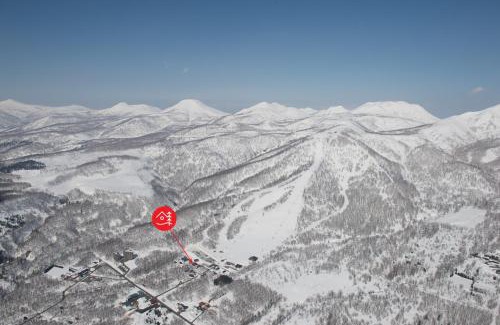 Niseko Cabina | Niseko Backcountry Lodge