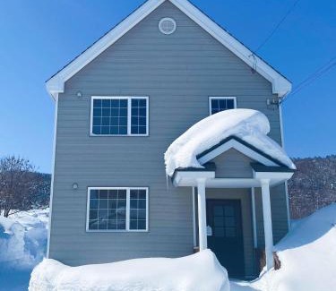 Kutchan Casa | Niseko Powder fox