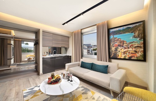 Serifali Mahallesi Hotel | Nish Palace Exclusive Suites