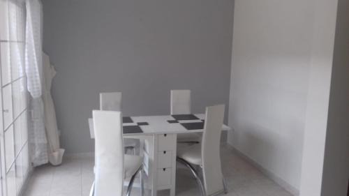 Caserio Los Tarquinos Casa | Nita Villa Altaona Golf Turquoise Sleeps 4 adults