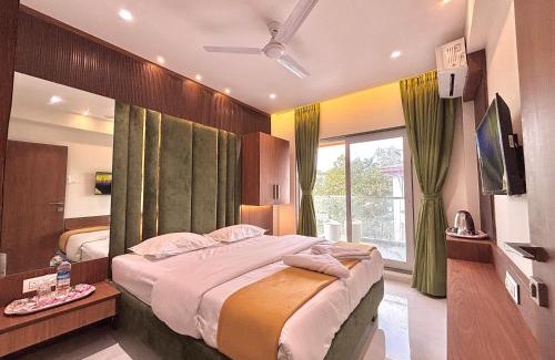 Tungarli Hotel | Nivaant - by Marathi Zatka