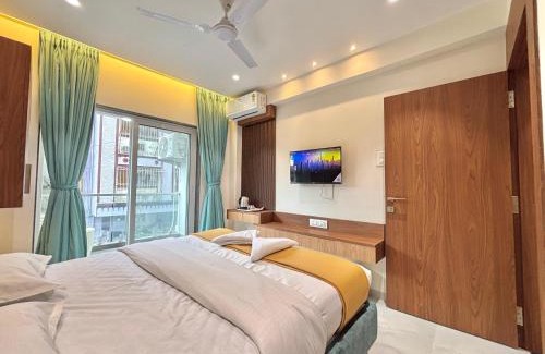 Tungarli Hotel | Nivaant - by Marathi Zatka