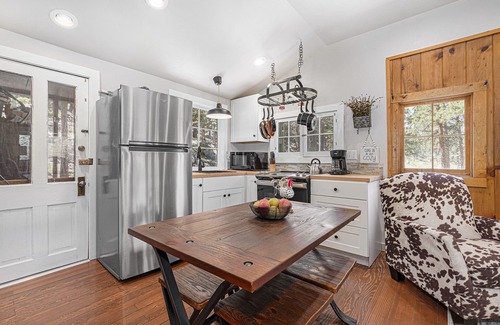 Estes Park Cabina | Niwot Cabin - Rustic Cabin Inside Rocky Mountain National Park --22-ZONE3298