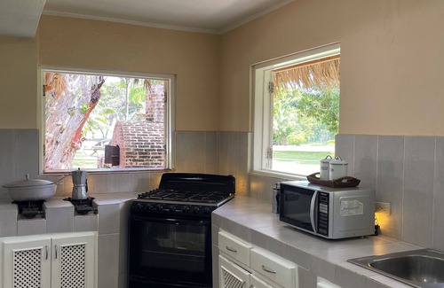 Nizao Villa | VillaIliana NizaoBeachLodge 3Br 4Bds 7Px FrontBeach