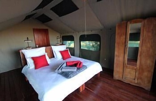 Sangwali Cabina | Nkasa Lupala Tented Lodge