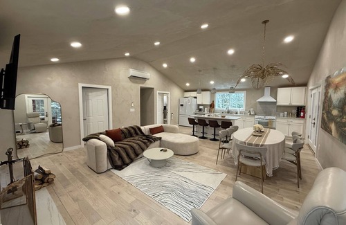 Bass Harbor Casa | Luxury Vacation Home 3bd2ba MDI, wheelchair accessible - Bass Harbor Lighthouse