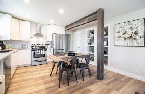 Whitehorse Apartamento | NN - Flats on 4th #1 - Downtown 2-bed 2-bath