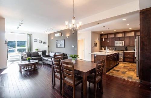 Whitehorse Casa | NN - Park View #2 - Downtown 2-bed 2-bath