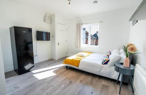 Aylesbury Apartamento | No 02 Studio Flat Available near Aylesbury Town Station