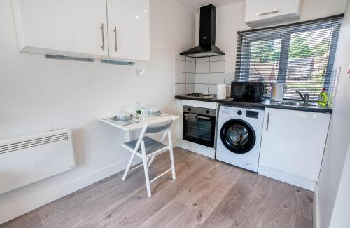 Aylesbury Apartamento | No 02 Studio Flat Available near Aylesbury Town Station