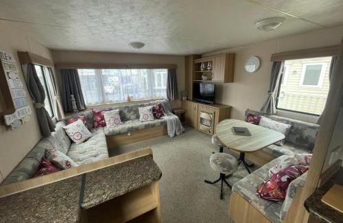 Towyn Complejo | No. 1 Family Caravan at Golden Gate Holiday Centre, Sleeps 6