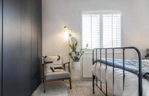 London Borough of Bromley Apartamento | No.1 Universal House - Double Bedroom Apartment