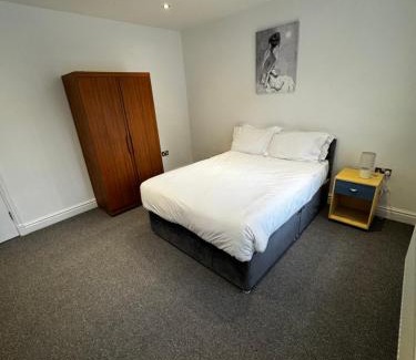 Sefton Park Apartamento | No 2 - LARGE 1 BED NEAR SEFTON PARK AND LARK LANE