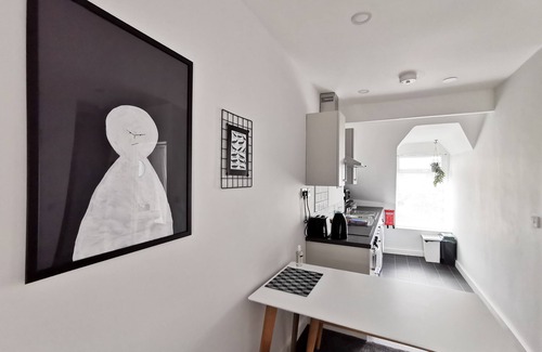 Roath Apartamento | No.3 Richmond Apartments by Switchback Stays