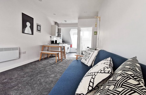 Roath Apartamento | No.3 Richmond Apartments by Switchback Stays