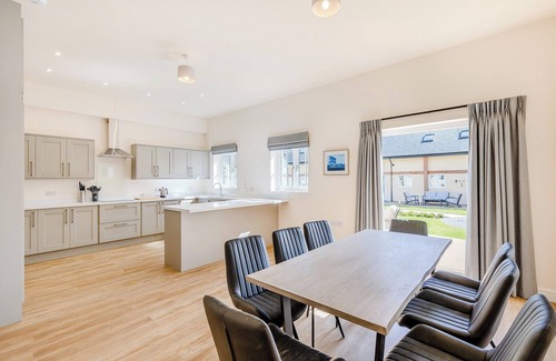 Felton Cabaña | No 4 - Kempton Park - UK47939