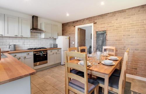 Foxley Casa | No 5 Hedgehog Den