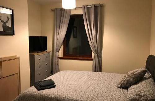Conon Bridge Apartamento | No 5 Newly refurbished 4 bedroom house
