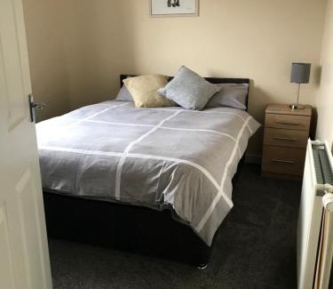 Conon Bridge Apartamento | No 5 Newly refurbished 4 bedroom house