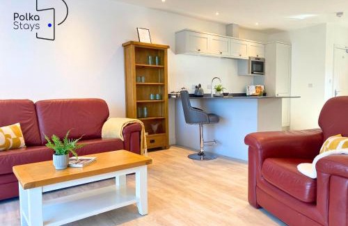 Lytham St. Anne's Casa | No 6 PolkaStays Ivy Farm Orchard Suite