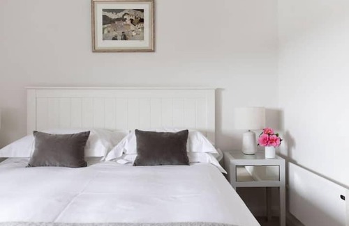 Noss Mayo Casa | No 9 Rowden