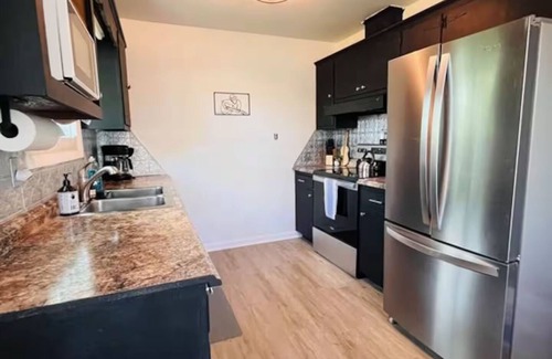 Bristol Casa | No cleanup chores-Fenced yard, fire pit. Close to I81, downtown. Walk to casino.