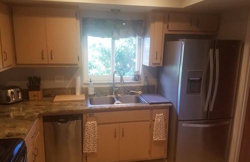Disston Heights Casa | Fox Hollow- Central St Petersburg 3bed 2bath home