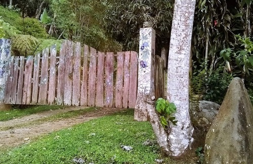 La Ese Cabina | ¡Nuevo listado! Cabaña cubierta de mosaico en las montañas del sur de Costa Rica
