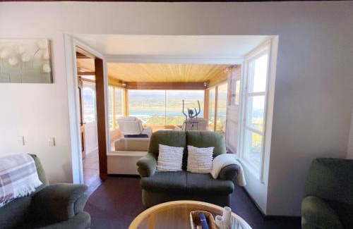 Wellington Casa | NO PARTY ALLOWED,Sea view 5 bedroom house
