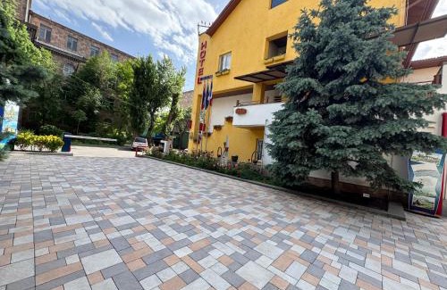 Erebuni Hotel | NO PROBLEM
