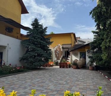 Erebuni Hotel | NO PROBLEM