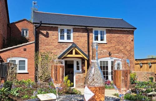 Bewdley Casa | No Road - The Cottage