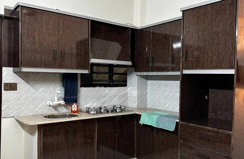 Karachi Apartamento | No Unmarried Couple- 1-bed Apartment in North Kara