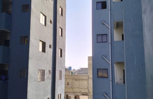 Karachi Apartamento | No Unmarried Couple- 1-bed Apartment in North Kara