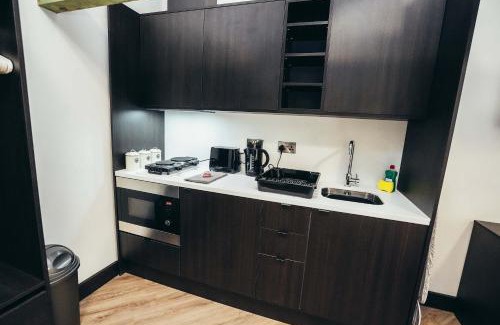 Derby Apartamento | No46 Stylish City Studio Apartment, By DerBnB