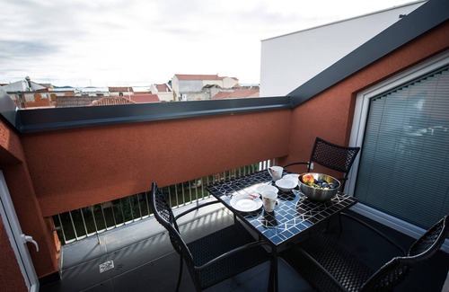 Pakostane Apartamento | No5 Town-view Attic Studio