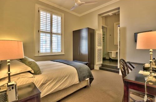 Cape Town City Centre Hotel | NOAH House