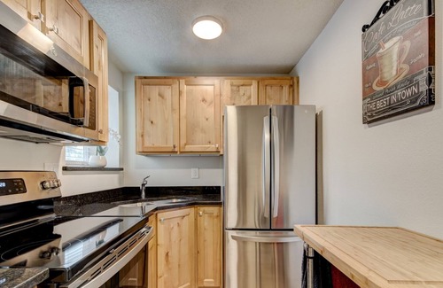 University Heights Casa | Nob Hill Oasis B | 1 Bed, 1 Bath