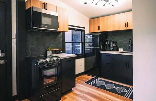 Fairview Casa | Noble Nook with Hot Tub