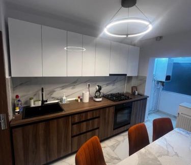Curtea De Arges Apartamento | Noble Stay