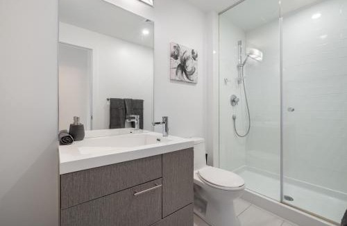Downtown Toronto Apartamento | Nobu Suites - Toronto's Entertainment District