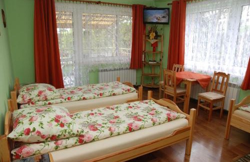 Zarki Casa | Noclegi nad Leśniówką
