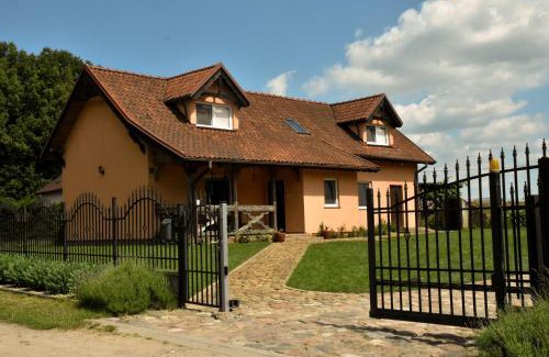 Stawiguda Apartamento | Noclegi Tomaszkowo