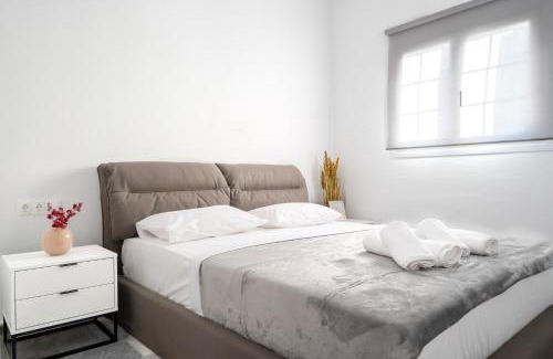 Nea Cryssi Akti Casa | Noho Villas @ Sunlit house Paros